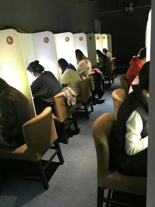 安利给广州各地的备考自习人士首选在职人的福利